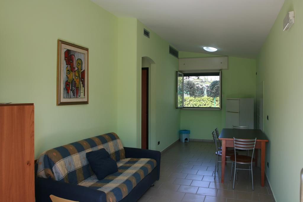 מנדוריה Villaggio Turistico Malibuu חדר תמונה